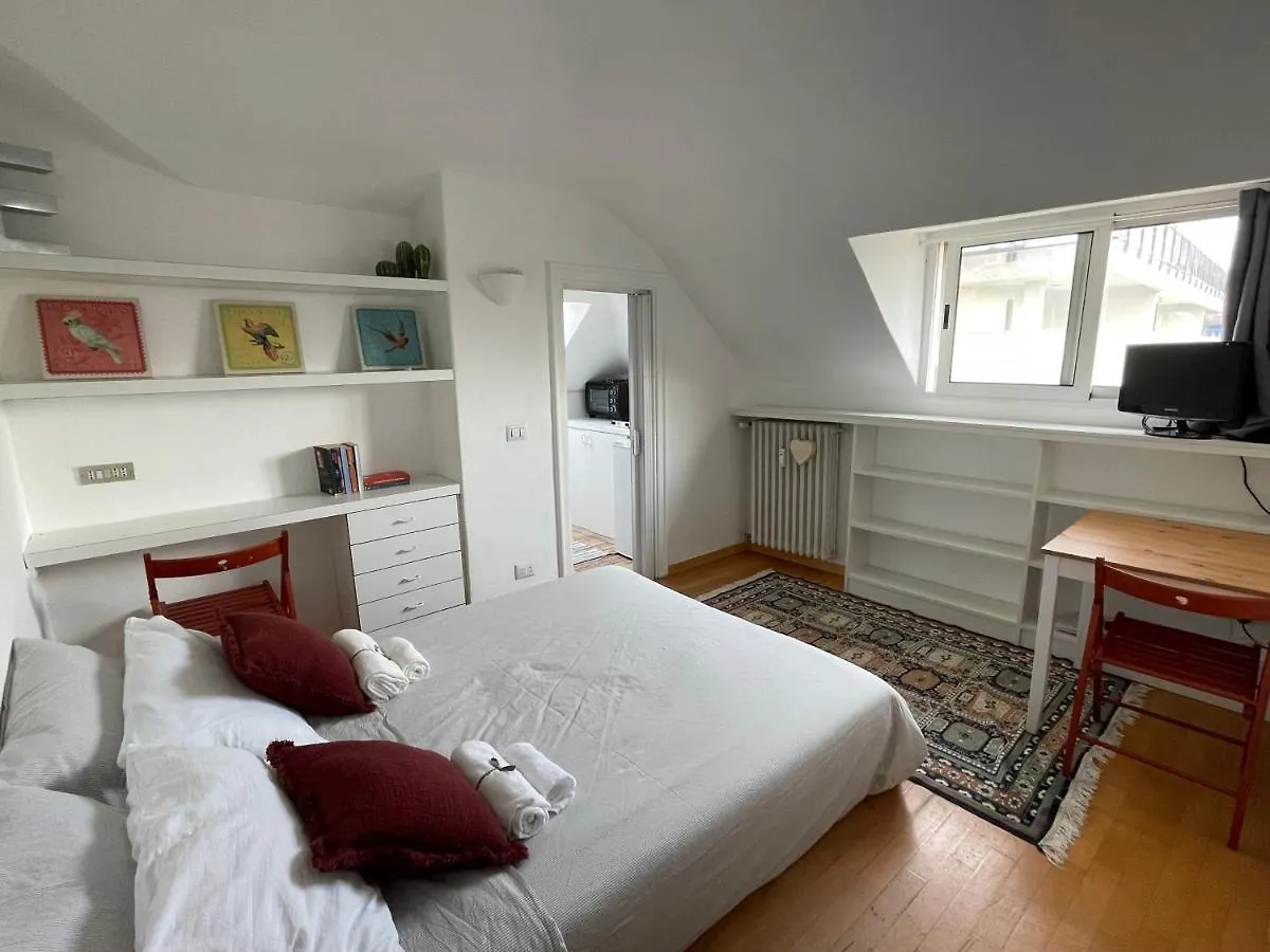 Tortona Tiny Attic Directly Connected To Duomo Appartamento Milano