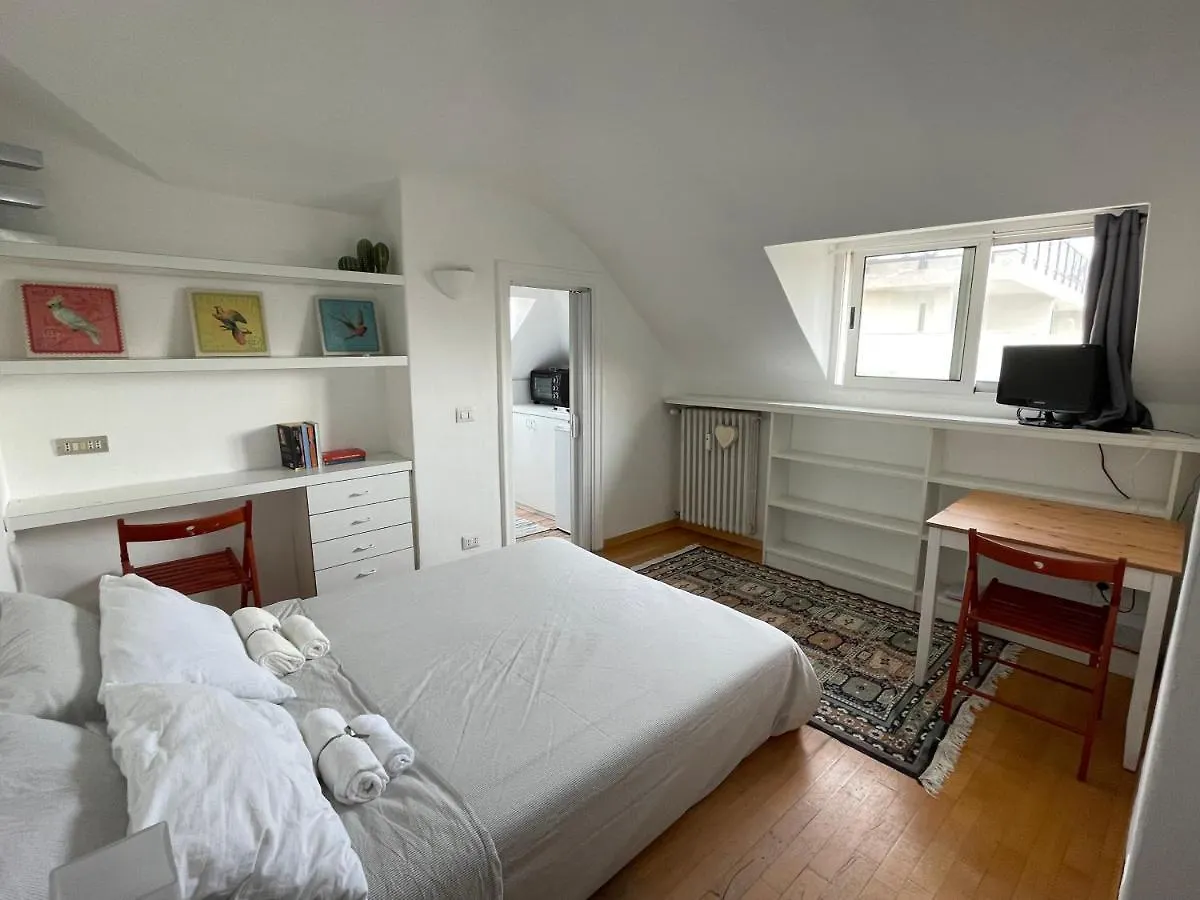 Tortona Tiny Attic Directly Connected To Duomo Appartamento Milano